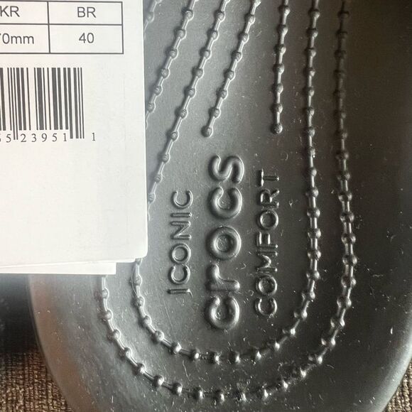 Crocs Classic Hyperreal Slide Sandals Strawberries Black Red Unisex M9/W… - Picture 7 of 7